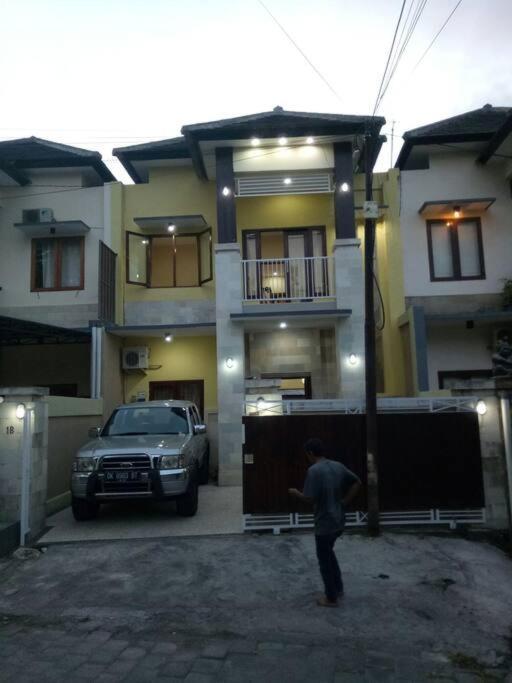House Tambak Sari *