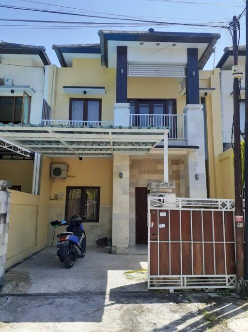 House Tambak Sari